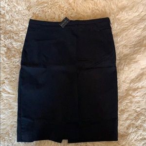 The Limited Pencil Skirt Exact Stretch size 6 NWT